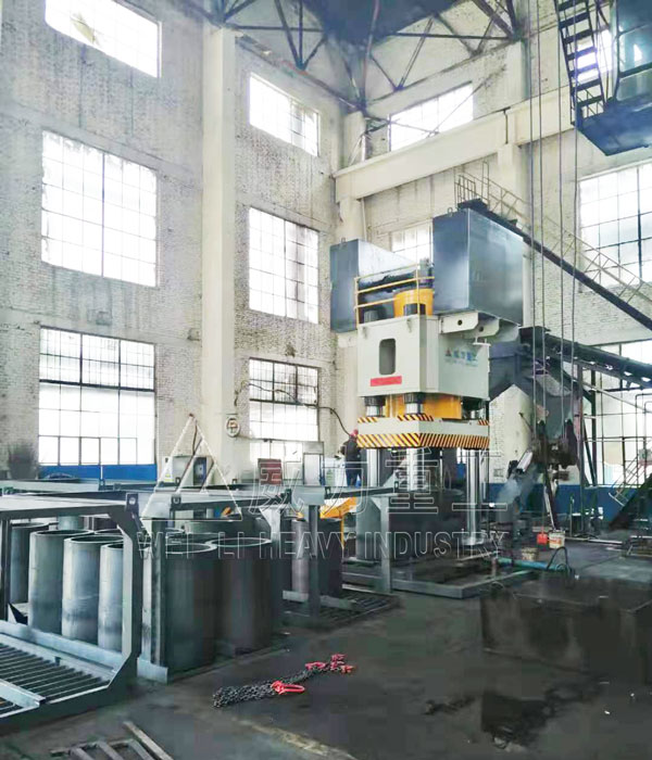 2000吨石墨坩埚成型压力机-双工位坩埚液压机